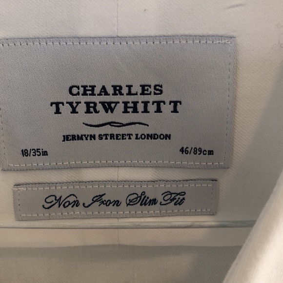 Charles Tyrwhitt dress shirt, open collar, cuffed - Picture 2 of 4